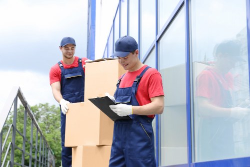 Book a removal truck hire service for homes and businesses in Roehampton