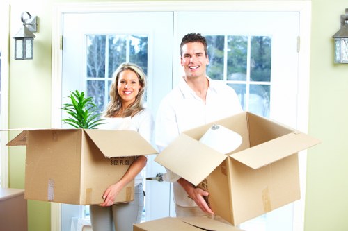 Practical moving and delivery service for Roehampton customers